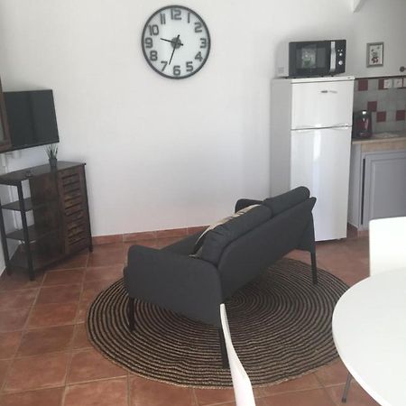 Gite 2 Pieces Au Calme Les Arcs-sur-Argens Exterior photo